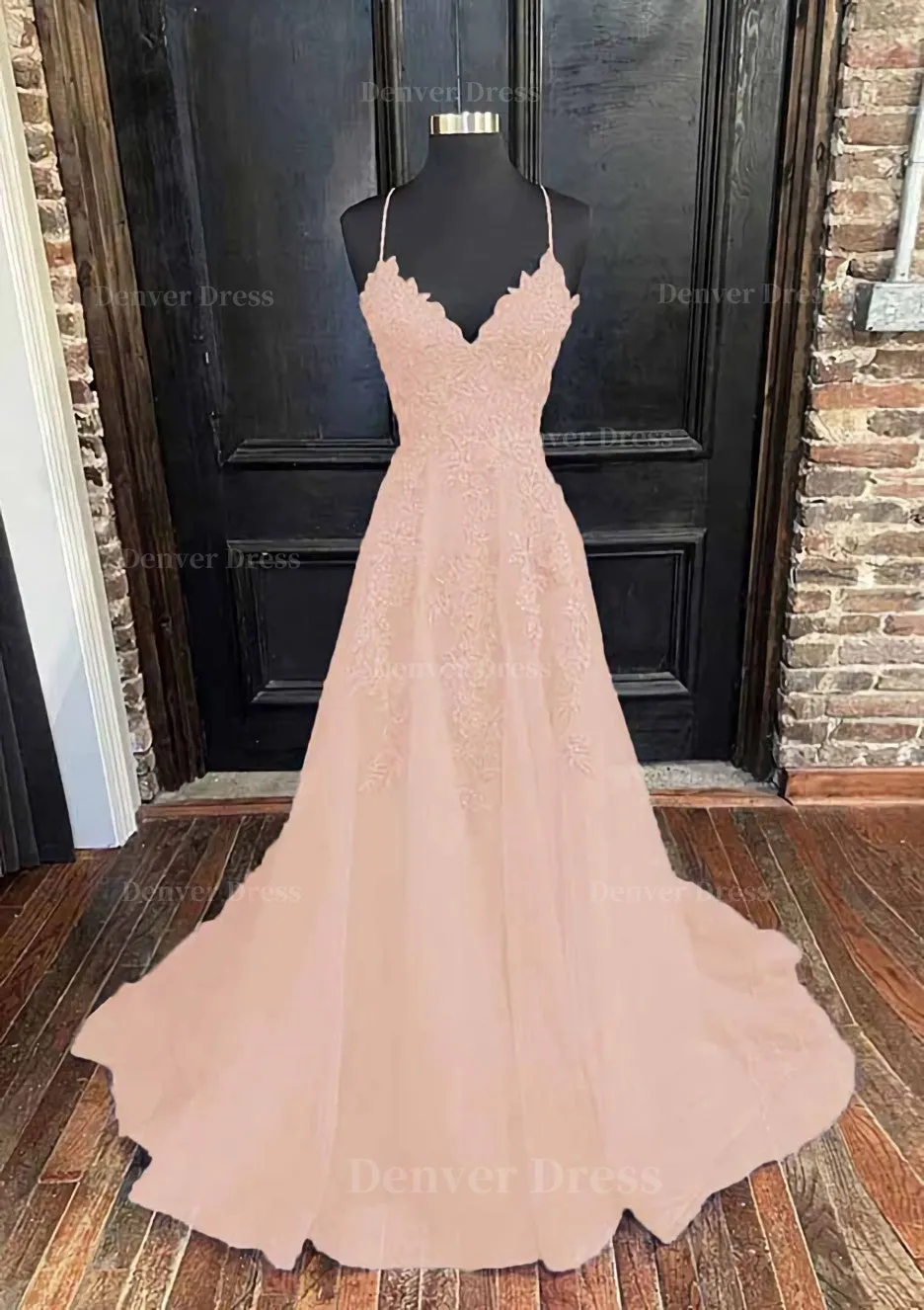 A-line V Neck Spaghetti Straps Sweep Train Tulle Prom Dress With Appliqued