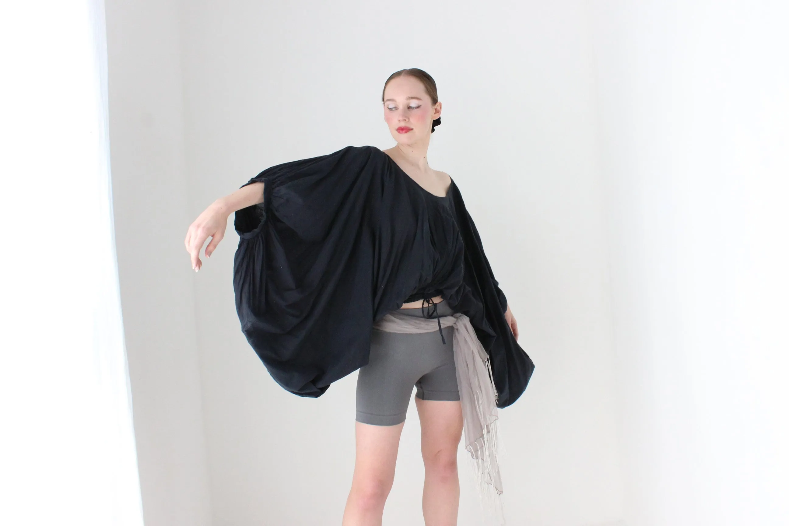 BALLETCORE Handmade Cotton Voluminous/Dramatic Balloon Sleeve Top