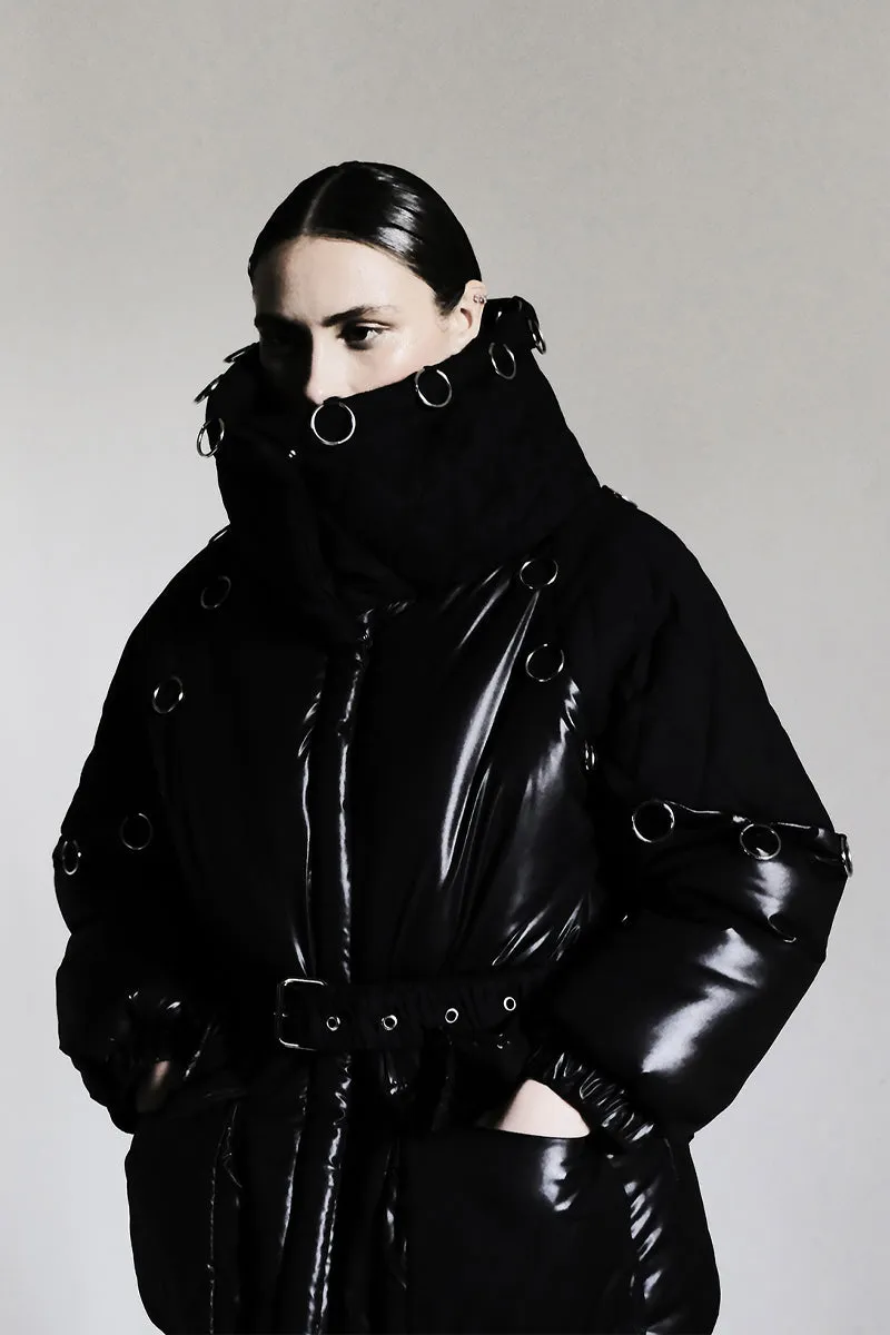 BLACK HIGH-NECK PUFFER JACKET