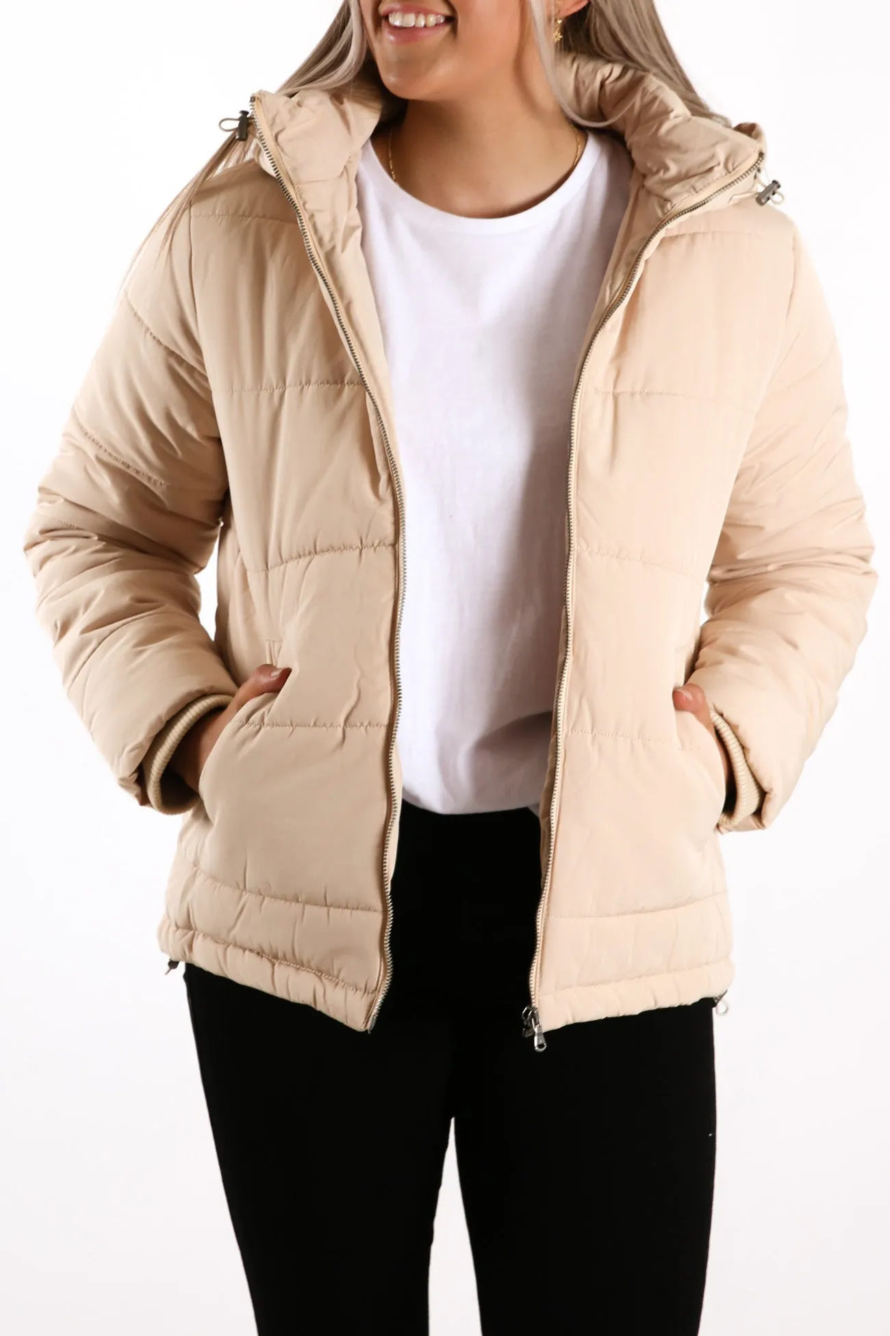 Essentials Puffer Jacket Cream