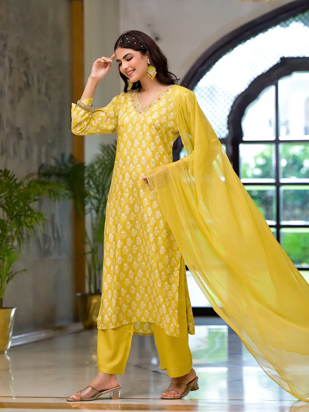 Jashvi Yellow Printed Muslin Straight Kurta & Trouser with Dupatta