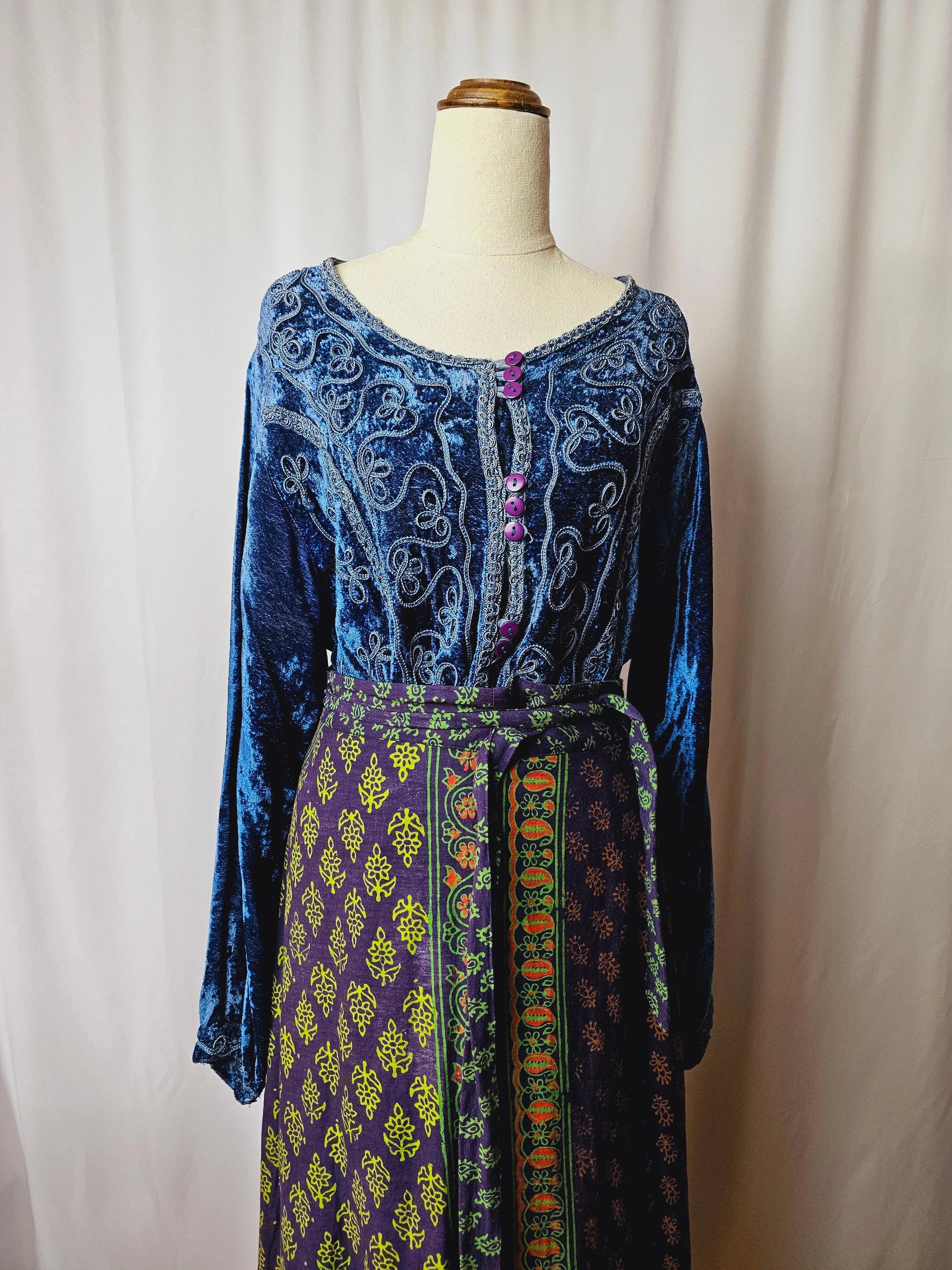 Krishna - Blue Vintage Velvet Jacket - Free Size