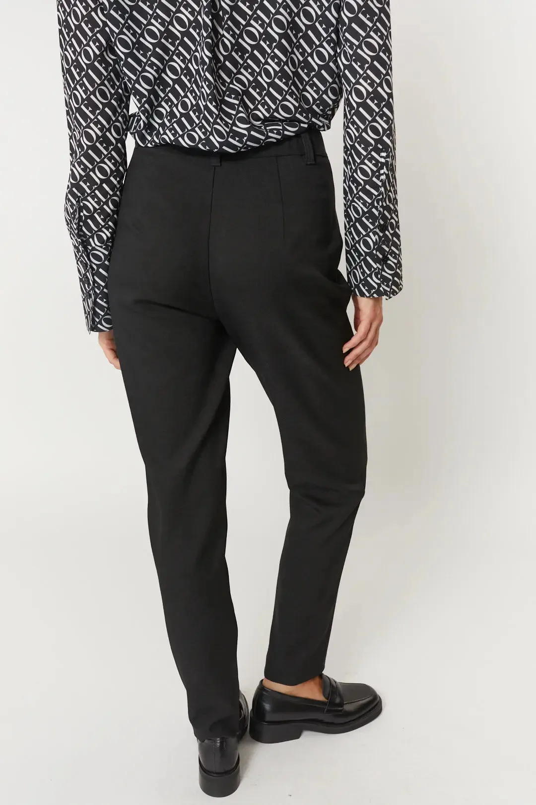 Pantalon tailleur noir | France