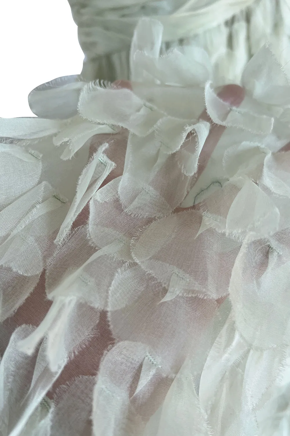 Prettiest Spring 2004 Oscar de la Renta Pale Green Strapless Chiffon 'Feather' Petal Skirt Dress