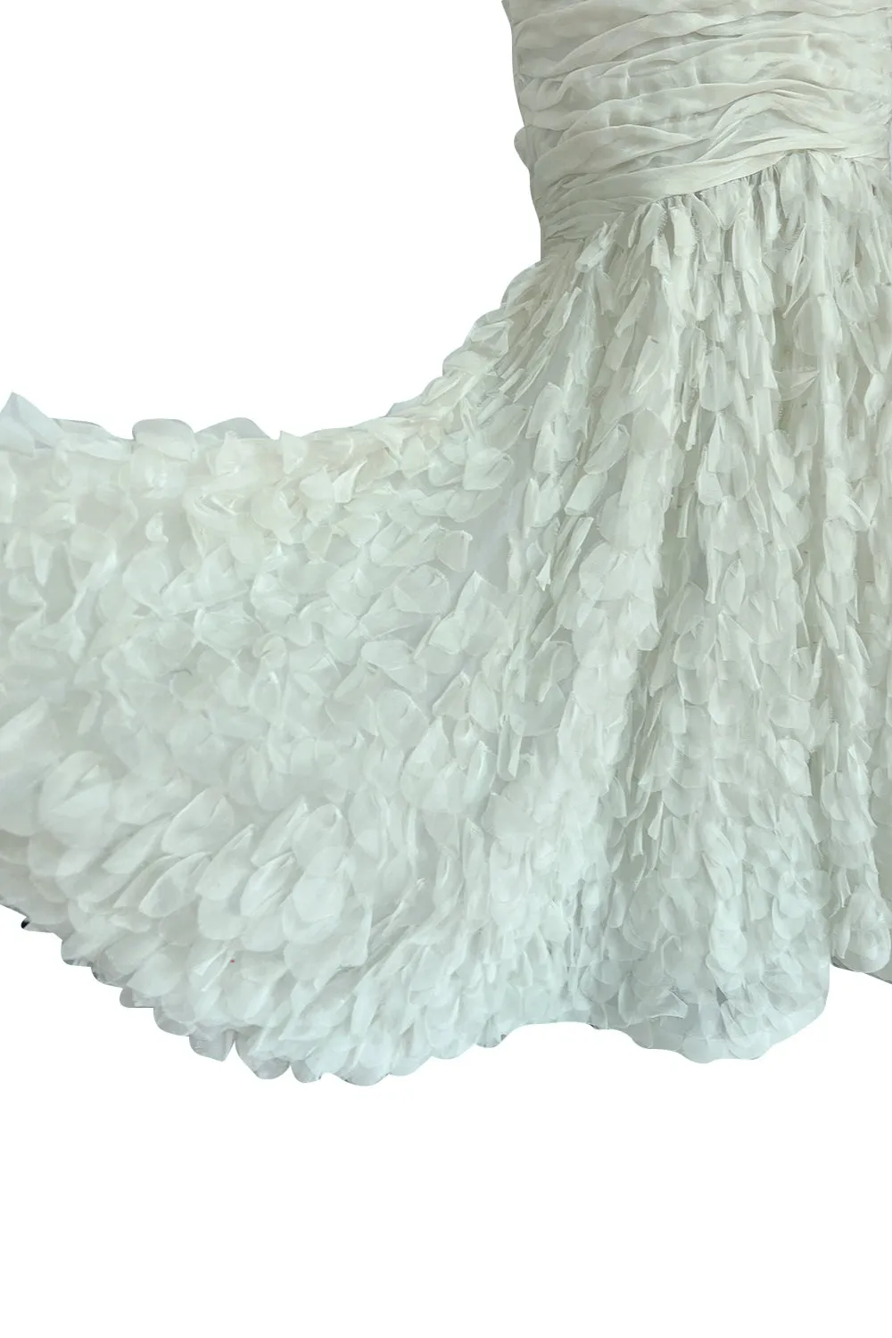 Prettiest Spring 2004 Oscar de la Renta Pale Green Strapless Chiffon 'Feather' Petal Skirt Dress