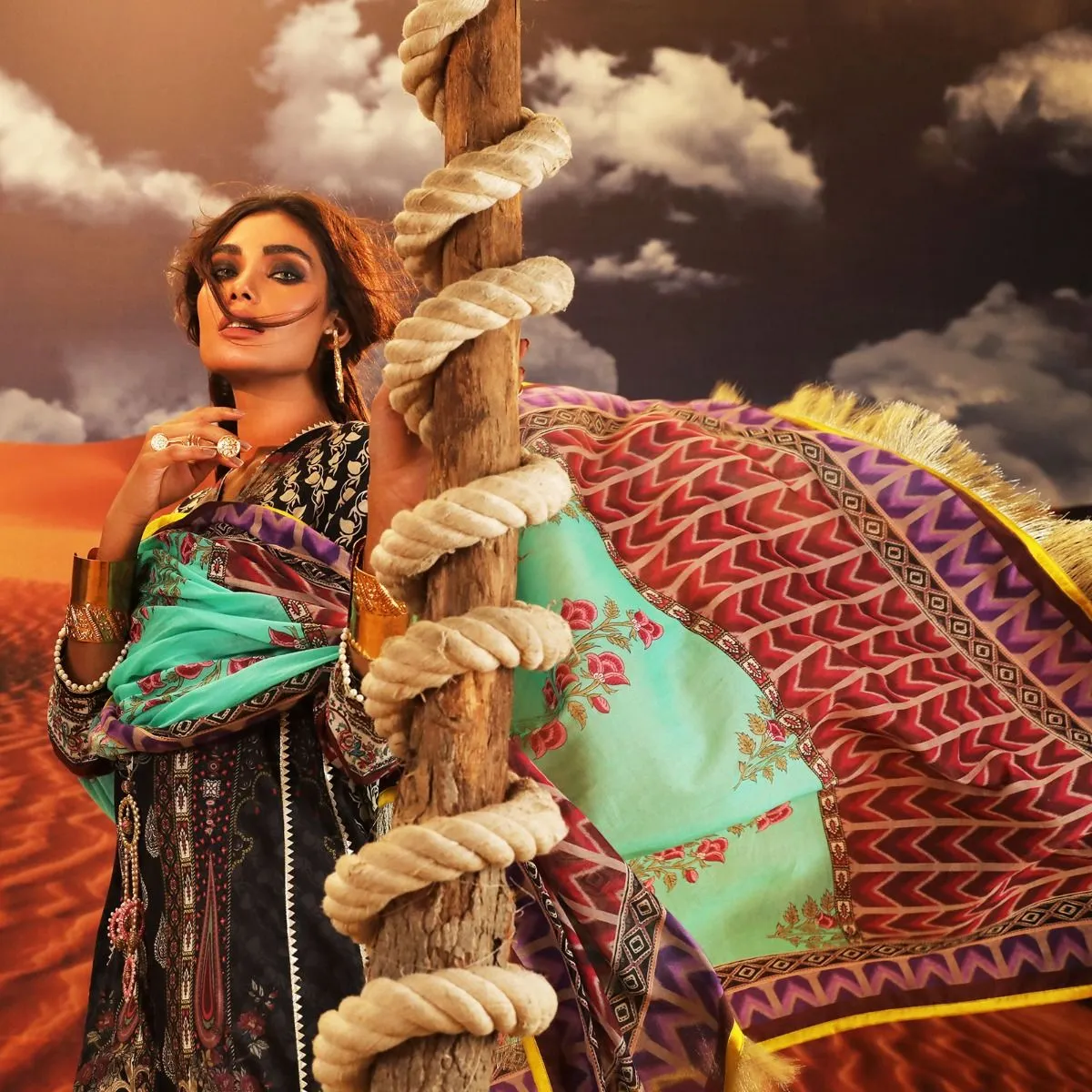 Sana Safinaz Mahay Lawn Collection 2019 – 2A