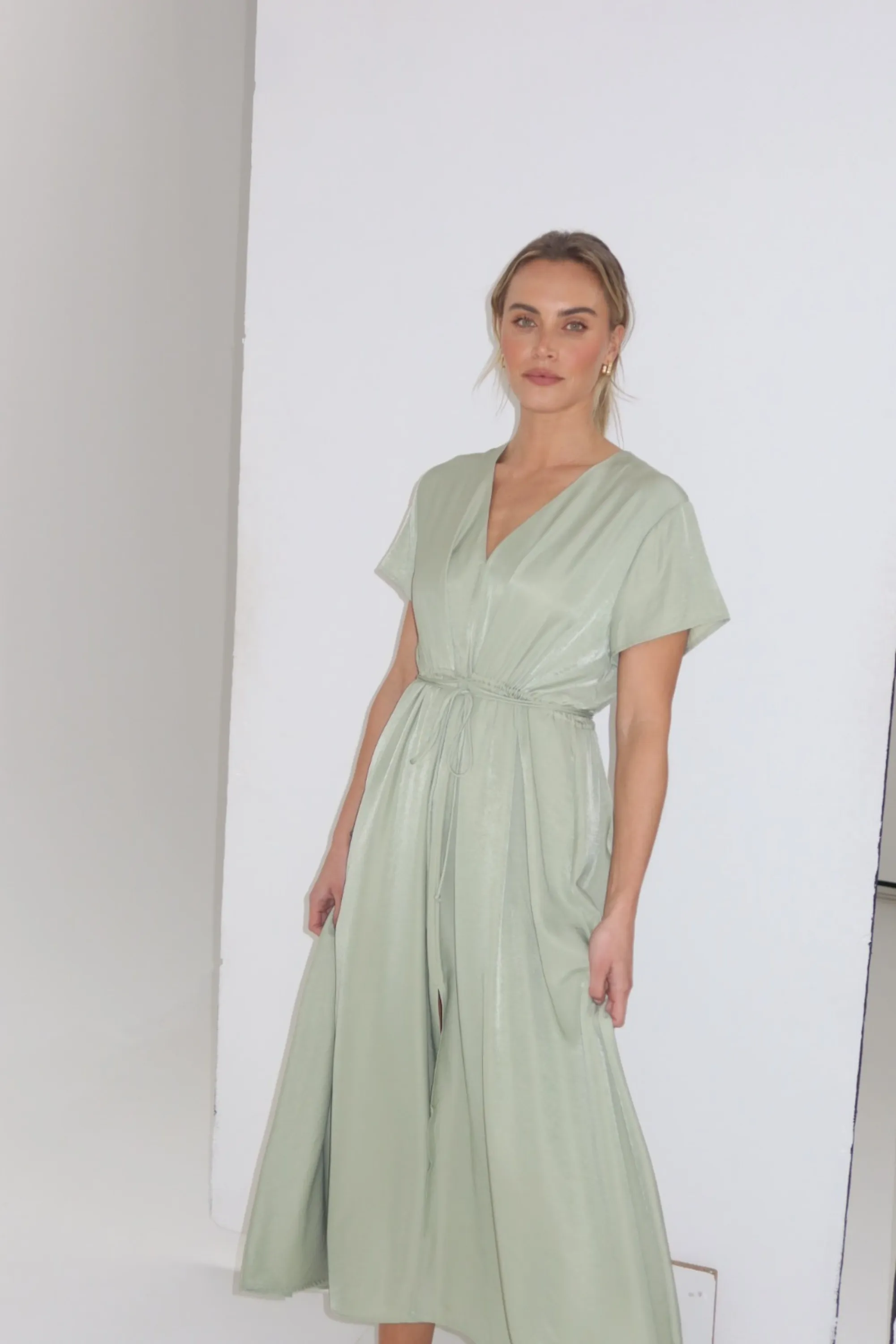 Short Sleeve Wrap Midi Dress - Seafoam